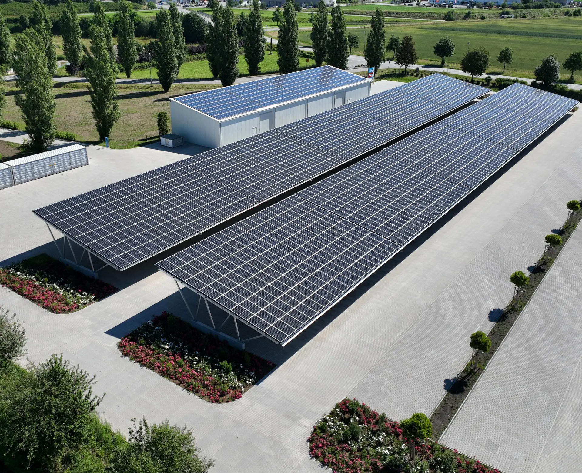 Luftaufnahme der Solaranlage Töging